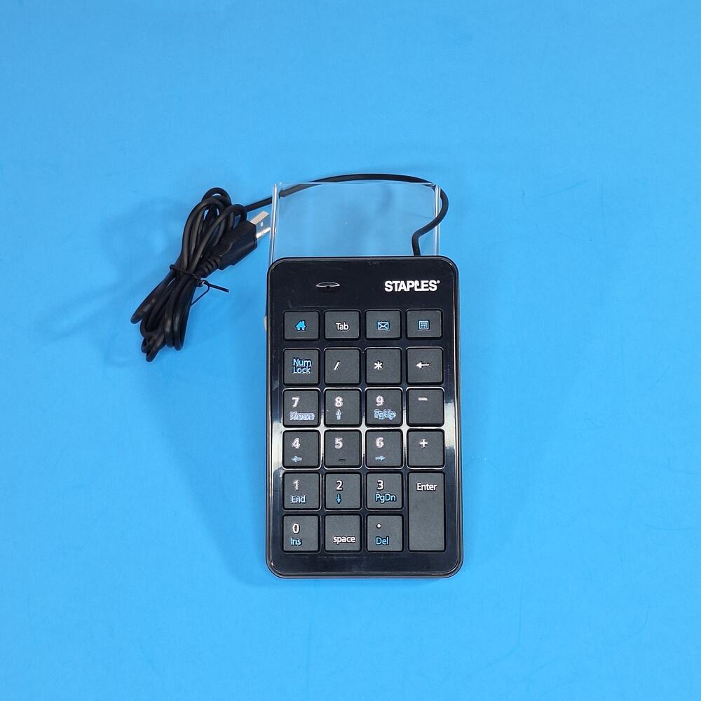 Staples Ultra Mini USB Numeric Keypad 10-Key Pad PC Mac Laptop Portable Like New